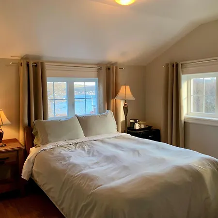 Crows Nest Inn Saint Anthony Room photo